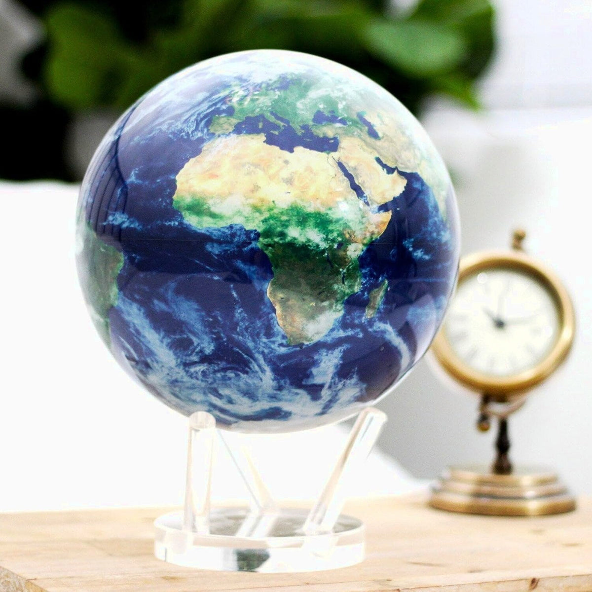 MOVA 4.5in Self-Rotating Physical Globe Earth With Clouds