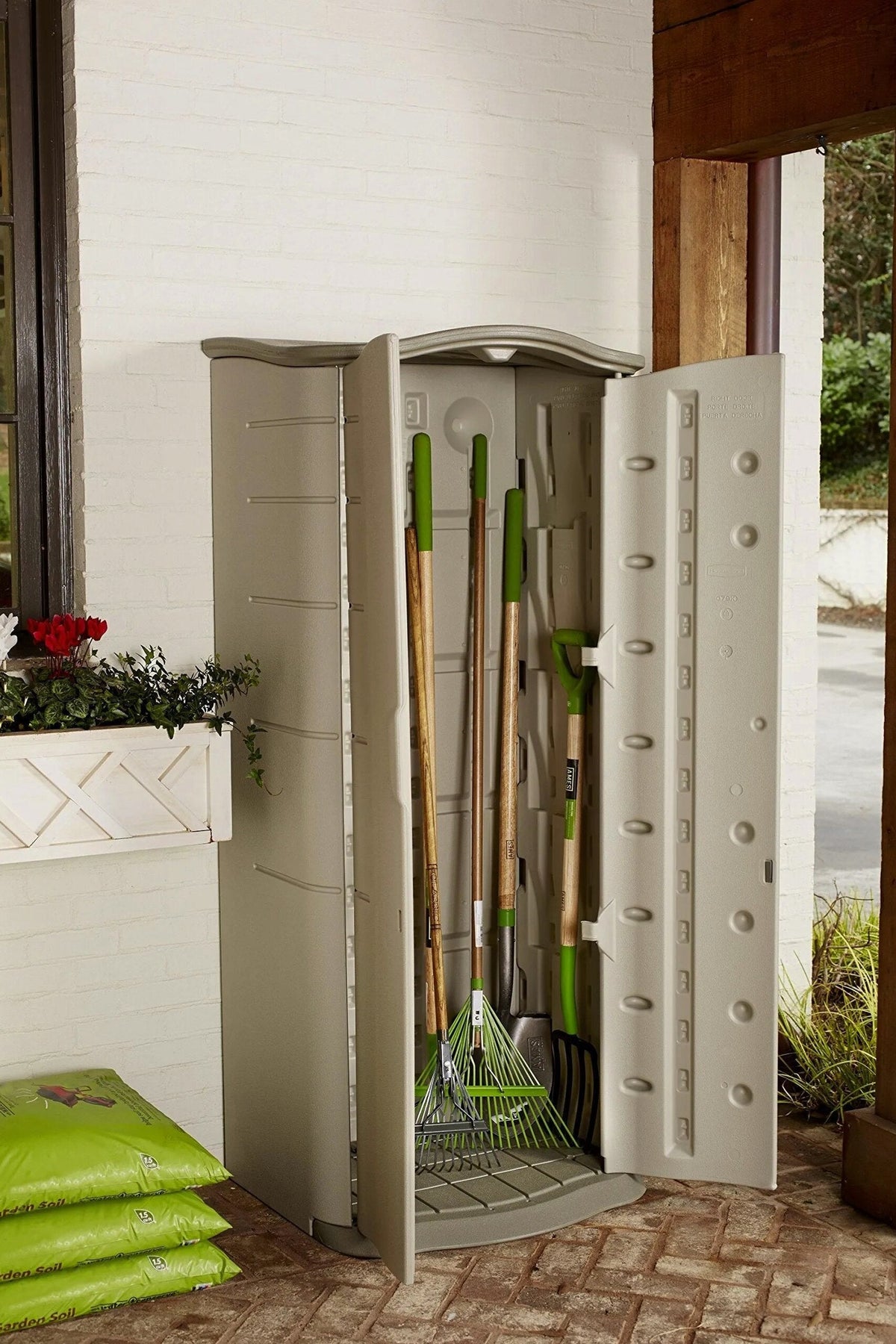 Rubbermaid Vertical Resin Weather Resistant Outdoor Storage Shed