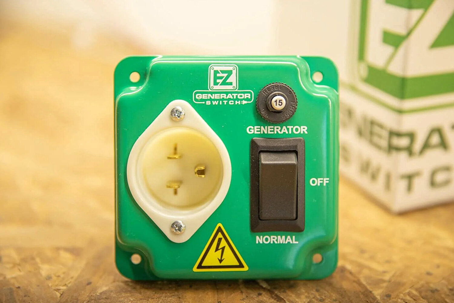 EZ Generator Switch 15A 125V Green Manual Transfer Electrical Switch