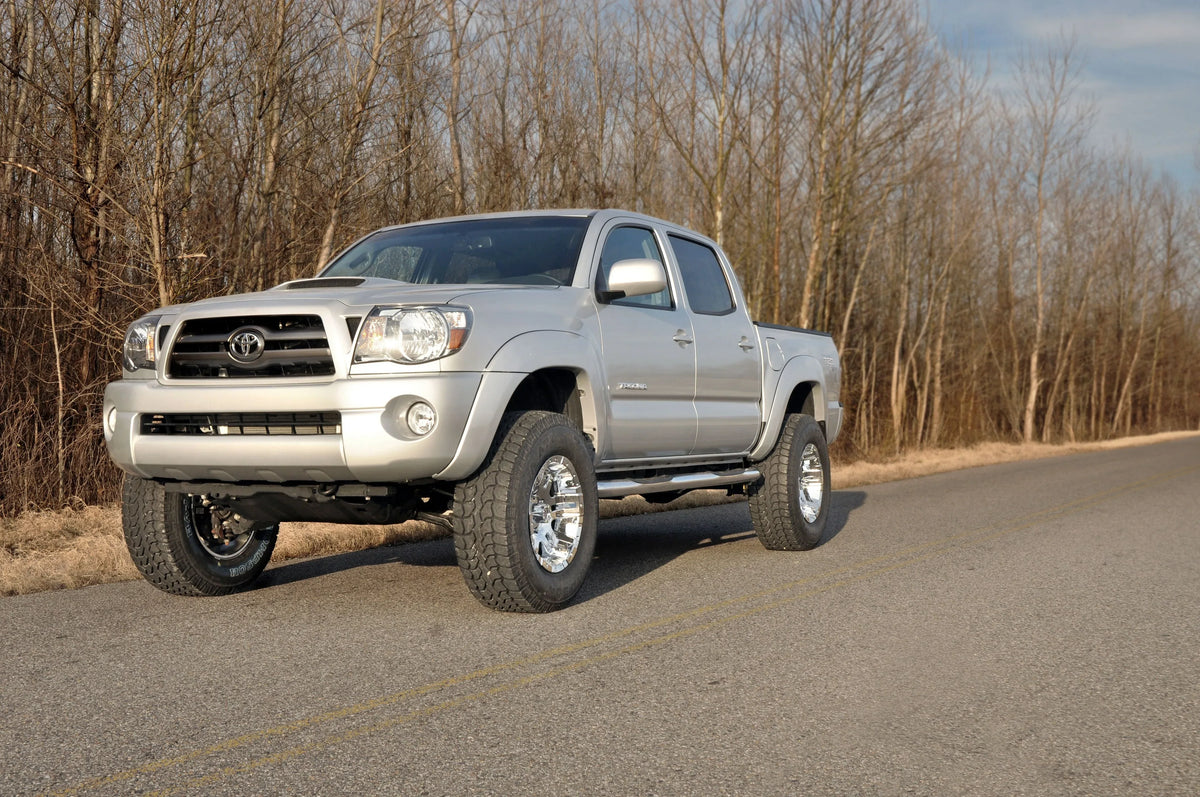 Rough Country 3in Lift Kit With V2 Shocks For 2005-2023 Toyota Tacoma - 74570RED