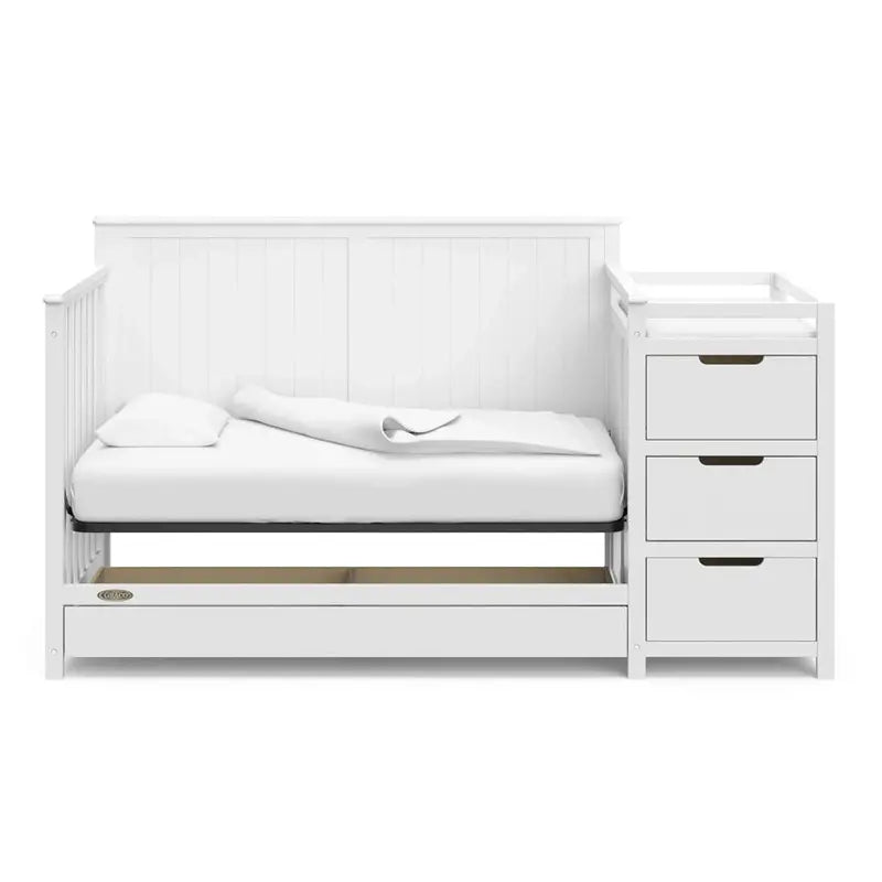Graco Hadley 5-In-1 Convertible Crib With Changing Station And Drawer - 04586-701