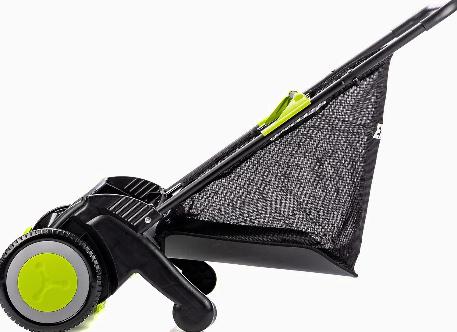 21-Inch Leaf And Grass Push Lawn Sweeper, Black