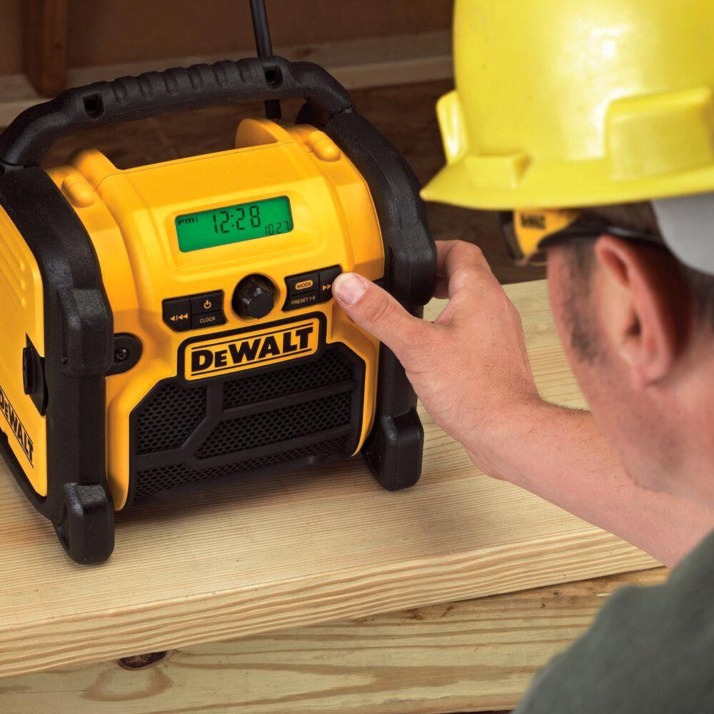 20-Volt MAX Compact Corded/Cordless Worksite Radio