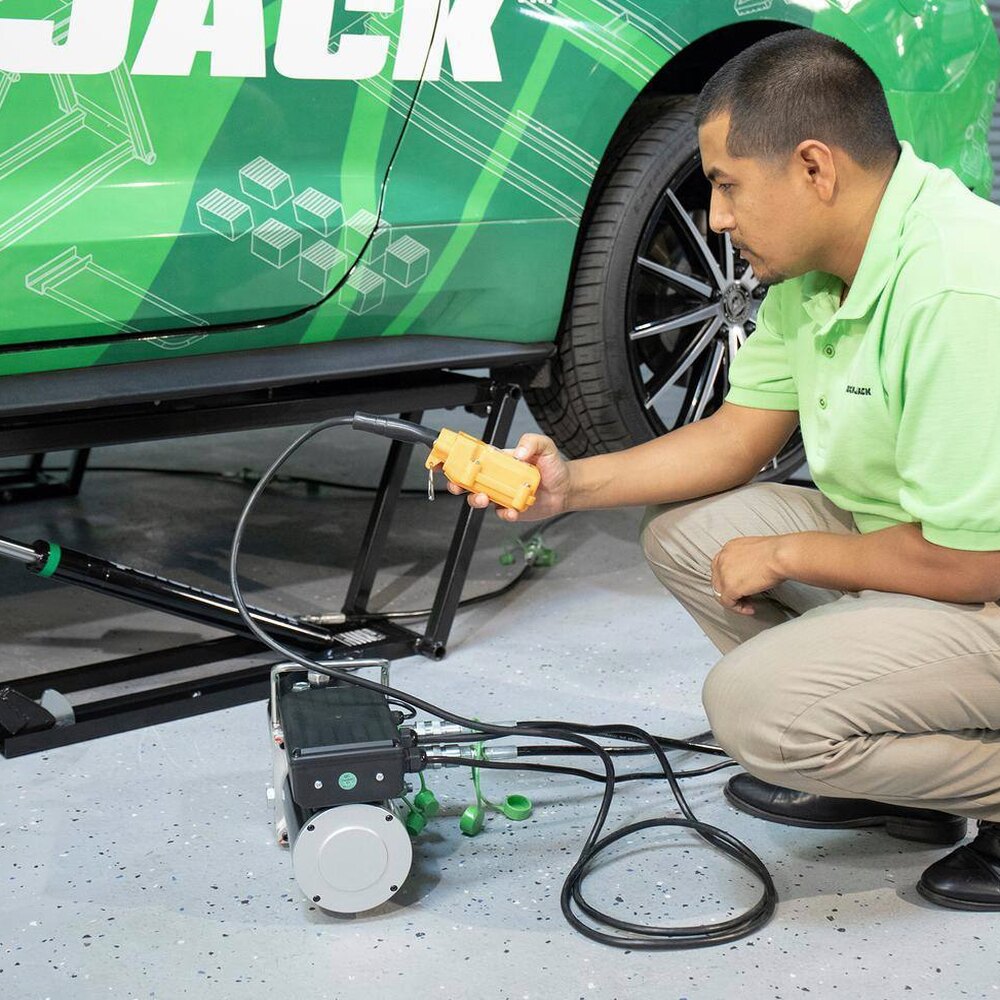 QuickJack Portable Car Lift For Trucks And SUVs, 7000 lbs Capacity - 7000TL