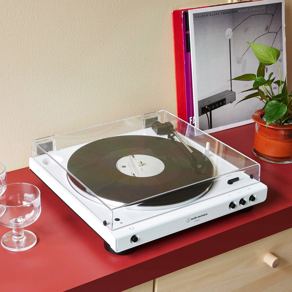 Audio-Technica Bluetooth Turntable, White - AT-LP60XBT-WW