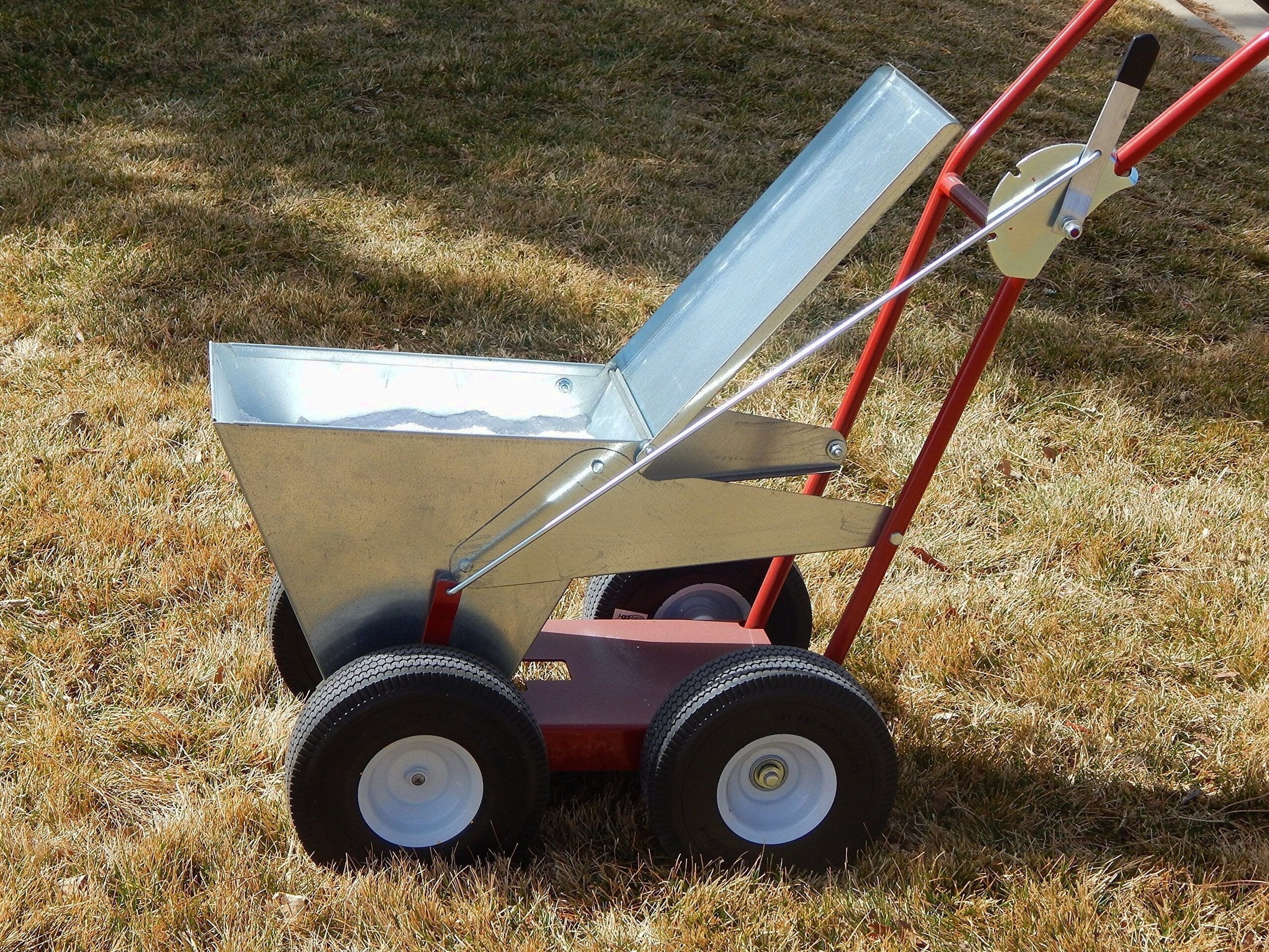 Newstripe NewLiner HD 50 lb 4-Wheel Dry Line Marker - 10001744