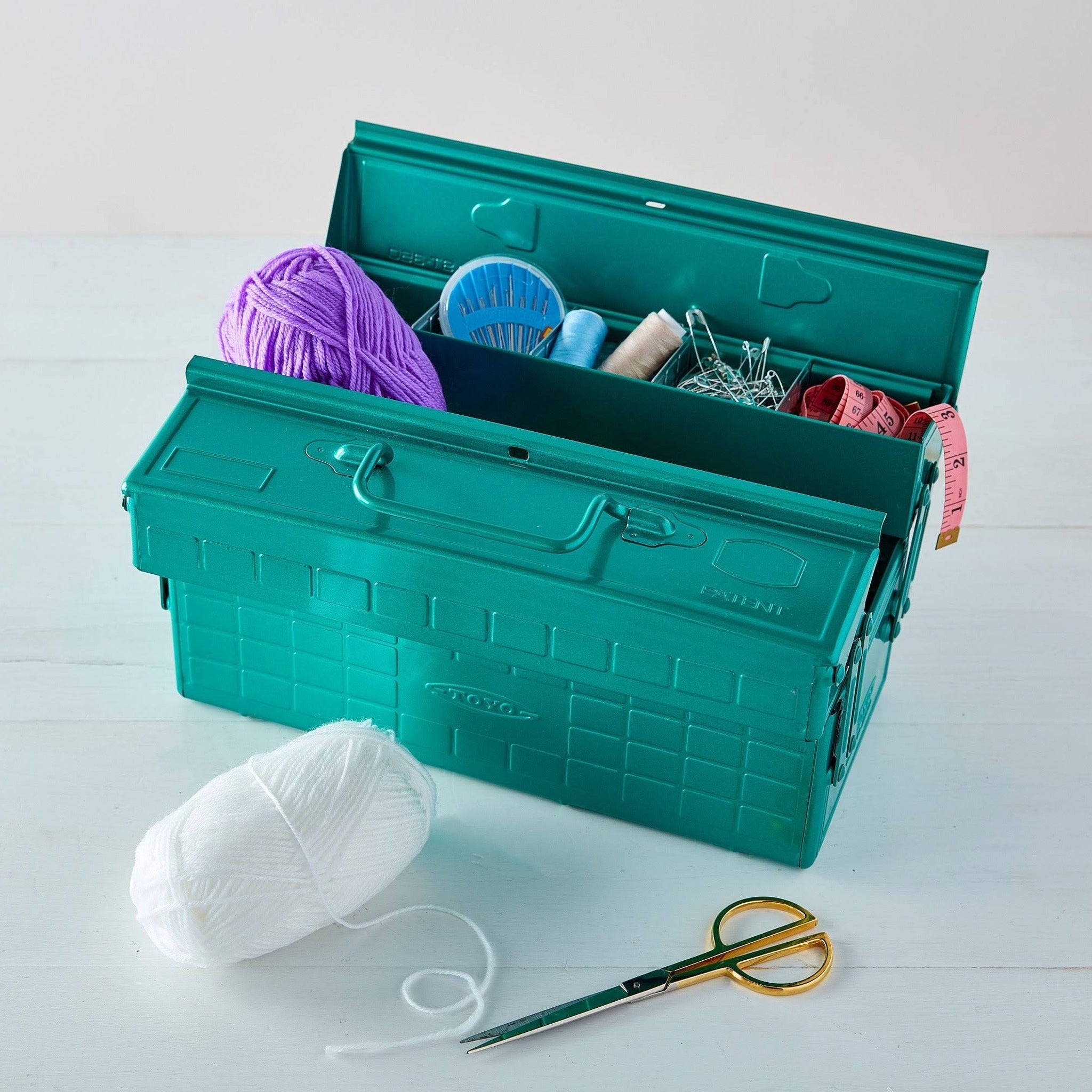 Toyo Steel Cantilever Tool Box, Green, 8.5h x 13.75w x 6.3d - ST-350