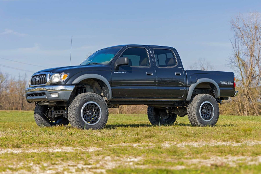 Rough Country 6in Lift Kit With N3 Struts And Shocks For 96-04 Toyota Tacoma - 74131