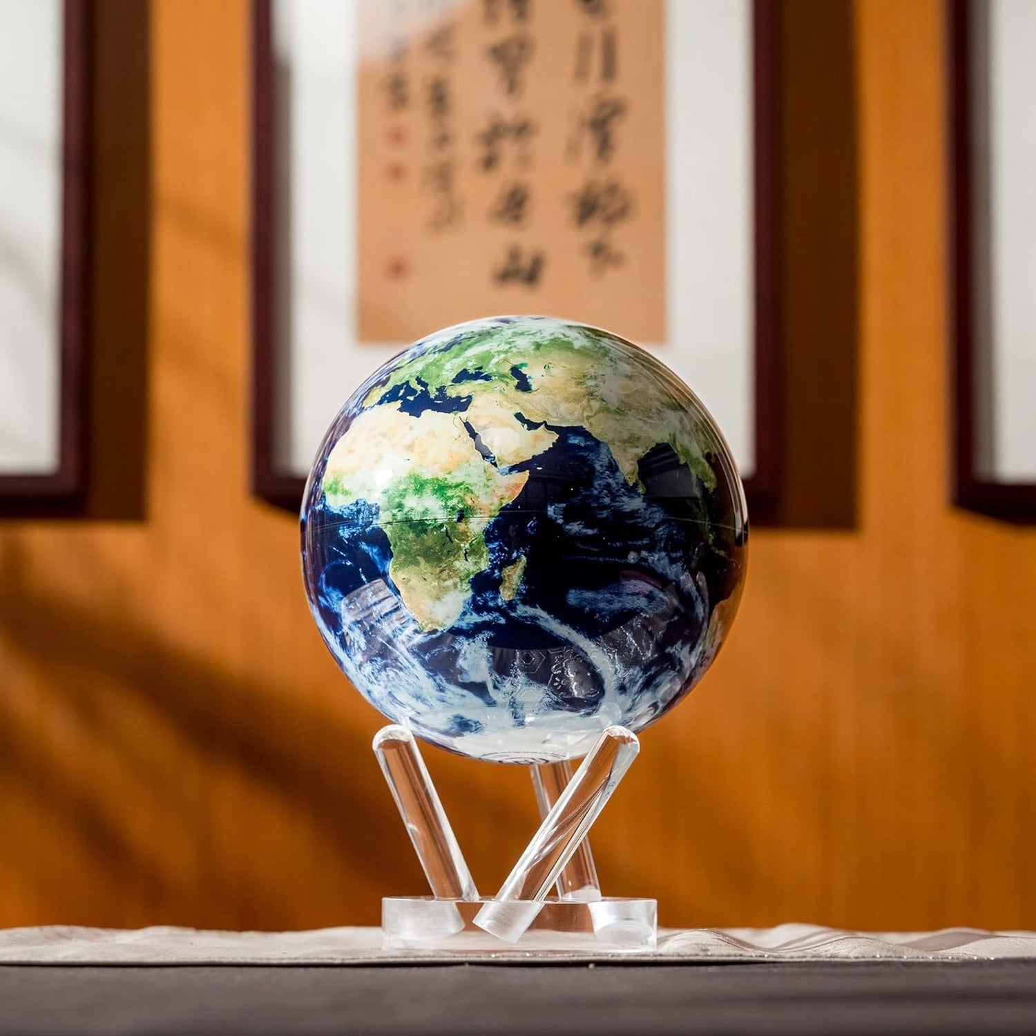 MOVA 4.5in Self-Rotating Physical Globe Earth With Clouds